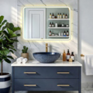 Zaokrąglone lustro podświetlane LED - 80x60/60x80 cm w srebnej ramie aluminiowej